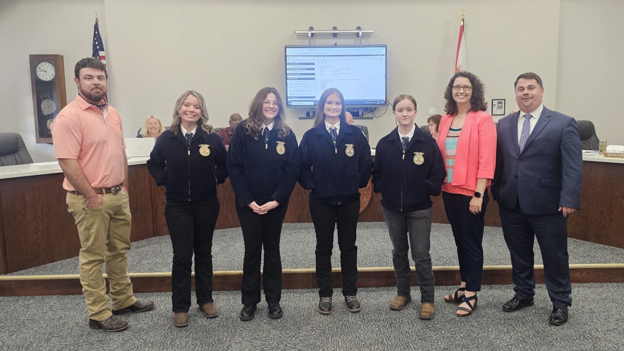 WCSB recognizes students and volunteers