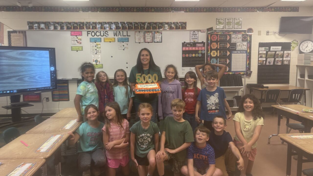 VES students surpass 63,000 books read in record year